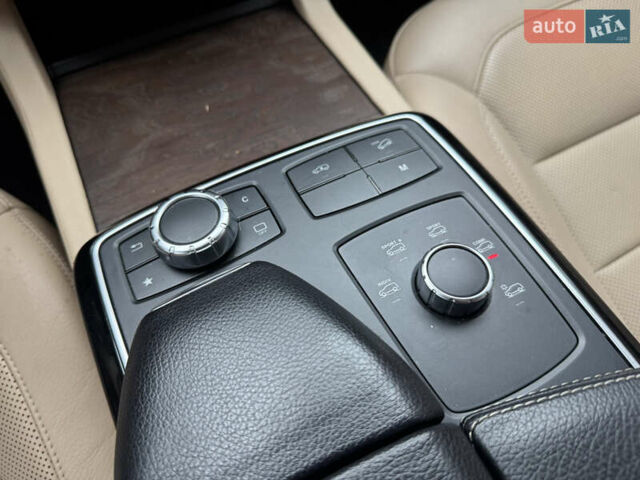 Черный Мерседес ГЛЕ-Класс, объемом двигателя 3 л и пробегом 89 тыс. км за 39999 $, фото 36 на Automoto.ua