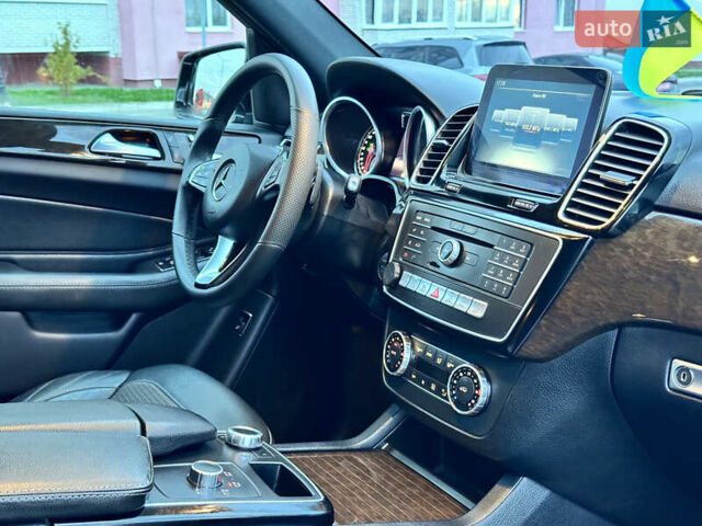 Мерседес ГЛЕ-Клас 2016 у Вінниці на Automoto.ua Чорний Мерседес ГЛЕ-Клас, об'ємом двигуна 2.2 л та пробігом 280 тис. км за 31555 $, фото 62 на Automoto.ua