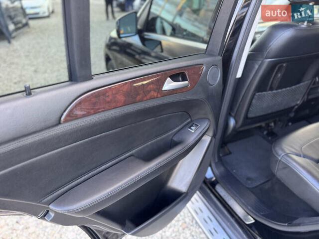 Чорний Мерседес ГЛЕ-Клас, об'ємом двигуна 3 л та пробігом 74 тис. км за 28500 $, фото 36 на Automoto.ua