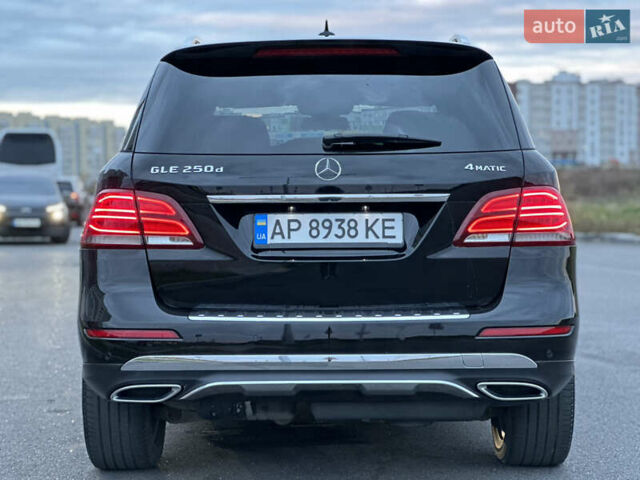 Мерседес ГЛЕ-Клас 2016 у Вінниці на Automoto.ua Чорний Мерседес ГЛЕ-Клас, об'ємом двигуна 2.2 л та пробігом 280 тис. км за 31555 $, фото 28 на Automoto.ua