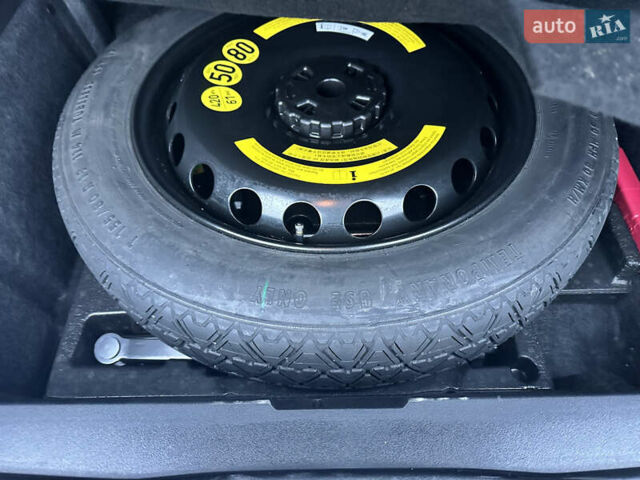 Мерседес ГЛЕ-Клас 2016 у Вінниці на Automoto.ua Чорний Мерседес ГЛЕ-Клас, об'ємом двигуна 2.2 л та пробігом 280 тис. км за 31555 $, фото 33 на Automoto.ua