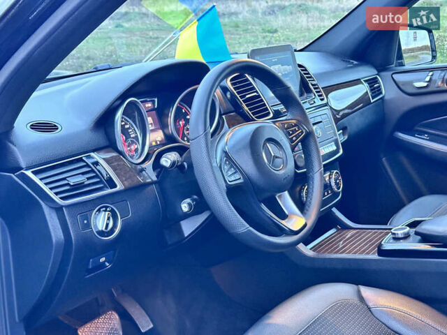 Мерседес ГЛЕ-Клас 2016 у Вінниці на Automoto.ua Чорний Мерседес ГЛЕ-Клас, об'ємом двигуна 2.2 л та пробігом 280 тис. км за 31555 $, фото 51 на Automoto.ua
