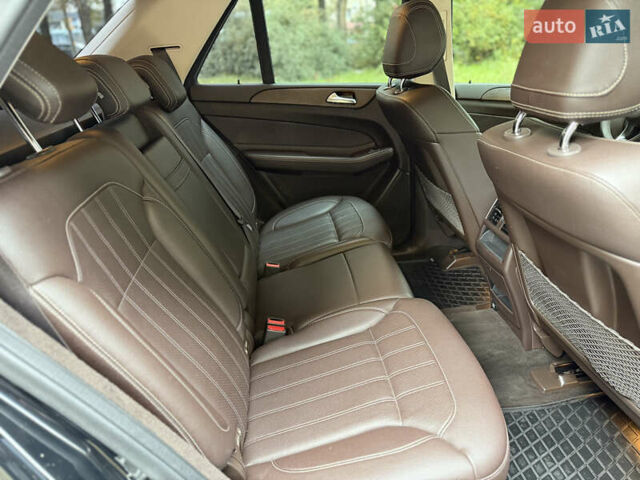 Черный Мерседес ГЛЕ-Класс, объемом двигателя 3 л и пробегом 150 тыс. км за 29500 $, фото 23 на Automoto.ua