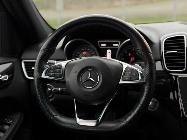 Черный Мерседес ГЛЕ-Класс, объемом двигателя 3 л и пробегом 219 тыс. км за 27900 $, фото 18 на Automoto.ua