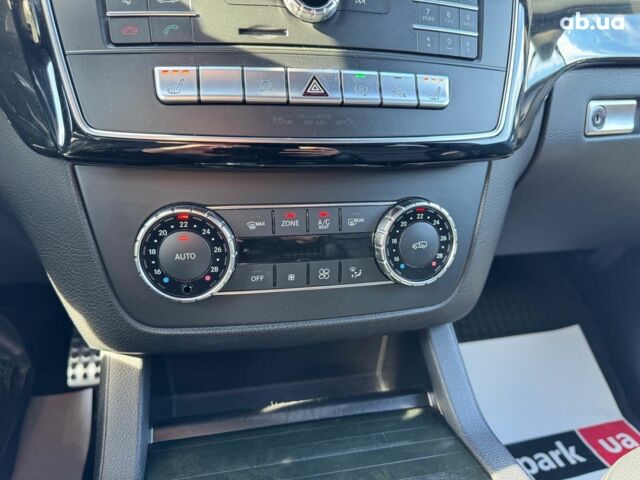 Черный Мерседес ГЛЕ-Класс, объемом двигателя 3 л и пробегом 218 тыс. км за 35990 $, фото 30 на Automoto.ua