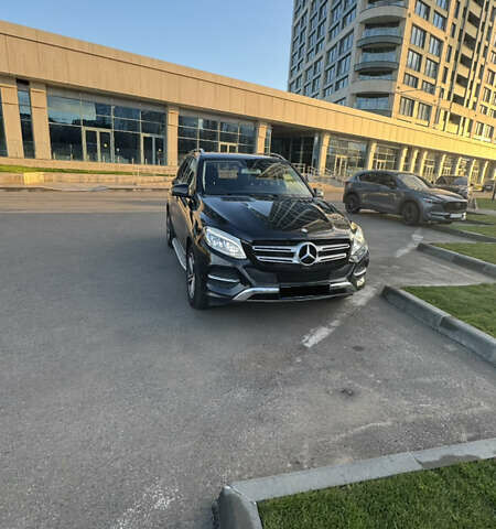 Черный Мерседес ГЛЕ-Класс, объемом двигателя 2.2 л и пробегом 117 тыс. км за 35350 $, фото 1 на Automoto.ua