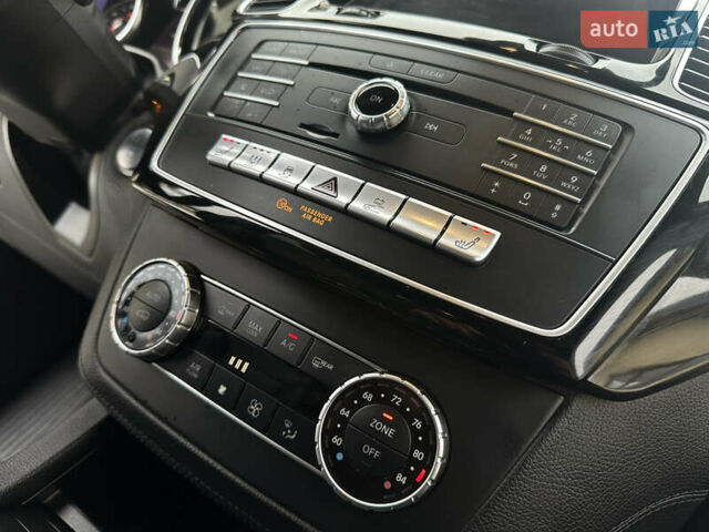 Черный Мерседес ГЛЕ-Класс, объемом двигателя 3 л и пробегом 216 тыс. км за 29900 $, фото 80 на Automoto.ua