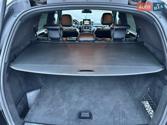 Мерседес ГЛЕ-Клас 2016 у Вінниці на Automoto.ua Чорний Мерседес ГЛЕ-Клас, об'ємом двигуна 2.2 л та пробігом 280 тис. км за 31555 $, фото 32 на Automoto.ua