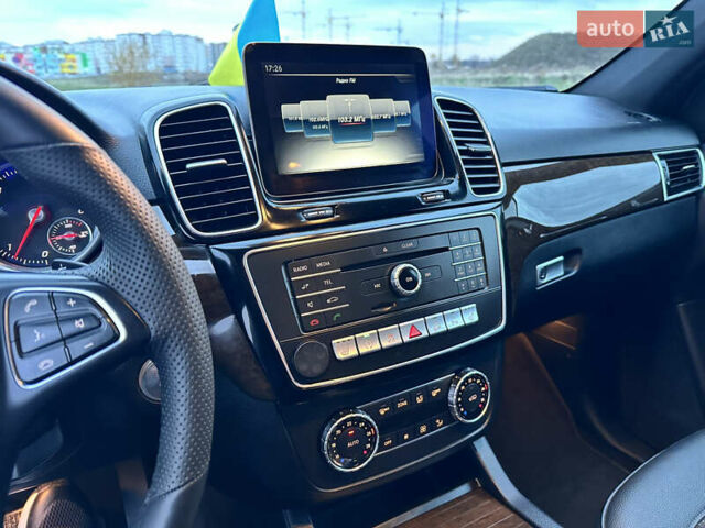 Мерседес ГЛЕ-Клас 2016 у Вінниці на Automoto.ua Чорний Мерседес ГЛЕ-Клас, об'ємом двигуна 2.2 л та пробігом 280 тис. км за 31555 $, фото 50 на Automoto.ua