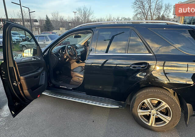Черный Мерседес ГЛЕ-Класс, объемом двигателя 2.2 л и пробегом 117 тыс. км за 35350 $, фото 16 на Automoto.ua
