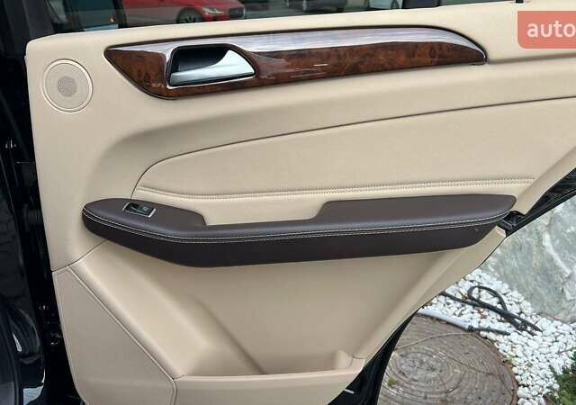 Черный Мерседес ГЛЕ-Класс, объемом двигателя 2.99 л и пробегом 163 тыс. км за 34500 $, фото 31 на Automoto.ua