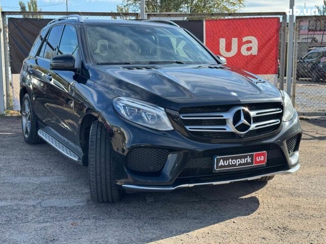 Черный Мерседес ГЛЕ-Класс, объемом двигателя 3 л и пробегом 218 тыс. км за 35990 $, фото 5 на Automoto.ua