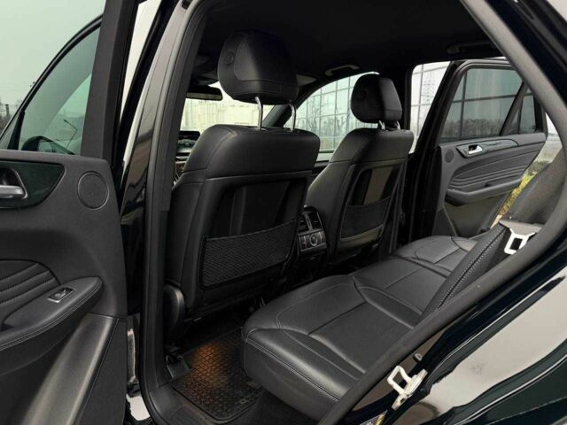 Черный Мерседес ГЛЕ-Класс, объемом двигателя 3 л и пробегом 219 тыс. км за 27900 $, фото 17 на Automoto.ua