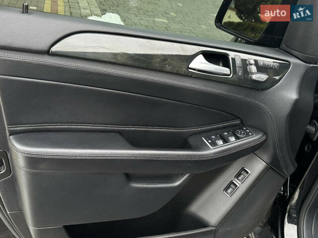 Черный Мерседес ГЛЕ-Класс, объемом двигателя 3 л и пробегом 216 тыс. км за 29900 $, фото 72 на Automoto.ua