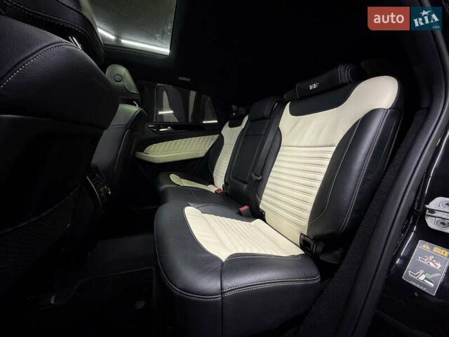 Черный Мерседес ГЛЕ-Класс, объемом двигателя 3 л и пробегом 145 тыс. км за 45900 $, фото 21 на Automoto.ua