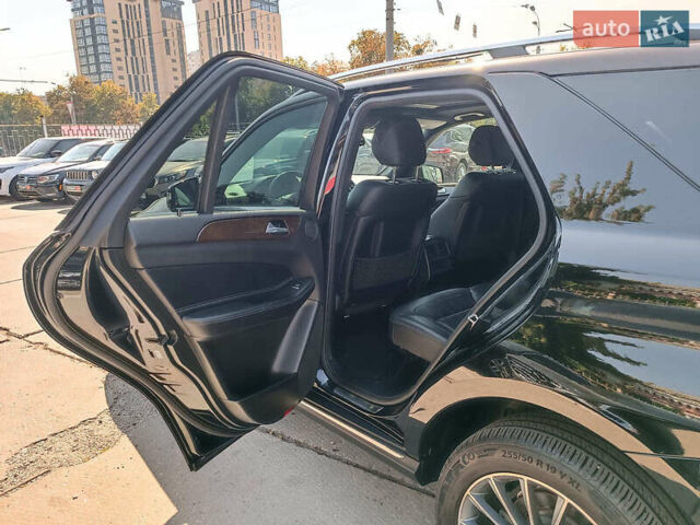 Черный Мерседес ГЛЕ-Класс, объемом двигателя 3.5 л и пробегом 98 тыс. км за 28990 $, фото 12 на Automoto.ua