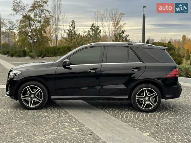 Мерседес ГЛЕ-Класс 2017 в Днепре (Днепропетровске) на Automoto.ua Черный Мерседес ГЛЕ-Класс, объемом двигателя 2.14 л и пробегом 137 тыс. км за 33500 $, фото 10 на Automoto.ua