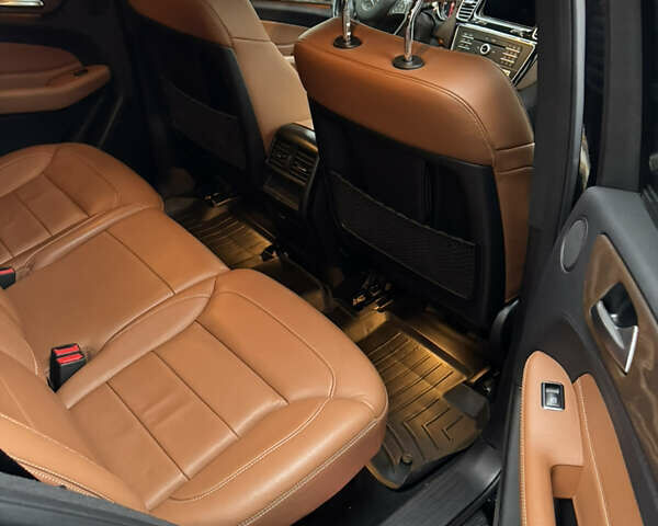 Черный Мерседес ГЛЕ-Класс, объемом двигателя 2.99 л и пробегом 170 тыс. км за 45000 $, фото 9 на Automoto.ua