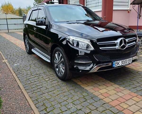 Мерседес ГЛЕ-Класс 2017 в Сарнах на Automoto.ua Черный Мерседес ГЛЕ-Класс, объемом двигателя 2.99 л и пробегом 69 тыс. км за 46500 $, фото 21 на Automoto.ua