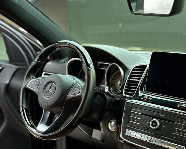 Черный Мерседес ГЛЕ-Класс, объемом двигателя 2.99 л и пробегом 145 тыс. км за 49000 $, фото 3 на Automoto.ua