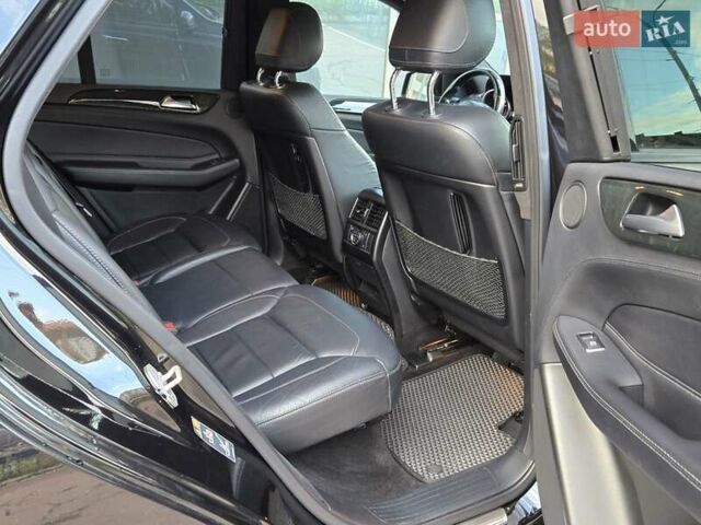 Мерседес ГЛЕ-Класс 2017 в Киеве на Automoto.ua Черный Мерседес ГЛЕ-Класс, объемом двигателя 3 л и пробегом 125 тыс. км за 33500 $, фото 15 на Automoto.ua