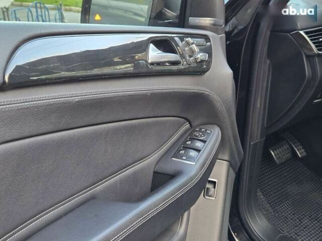 Черный Мерседес ГЛЕ-Класс, объемом двигателя 3 л и пробегом 125 тыс. км за 33500 $, фото 18 на Automoto.ua