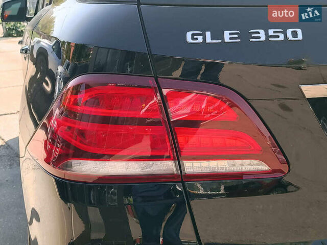 Черный Мерседес ГЛЕ-Класс, объемом двигателя 3.5 л и пробегом 98 тыс. км за 28990 $, фото 9 на Automoto.ua