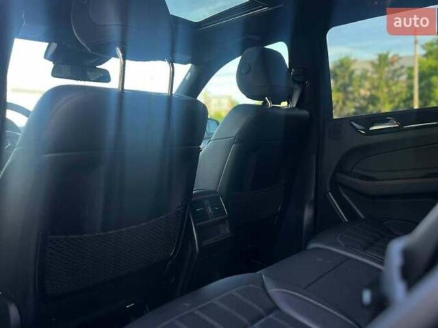 Черный Мерседес ГЛЕ-Класс, объемом двигателя 3.5 л и пробегом 105 тыс. км за 31500 $, фото 27 на Automoto.ua