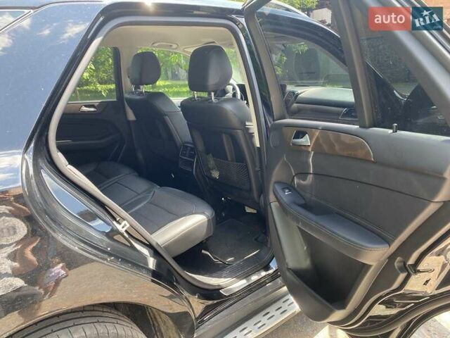 Черный Мерседес ГЛЕ-Класс, объемом двигателя 2.99 л и пробегом 150 тыс. км за 45000 $, фото 9 на Automoto.ua