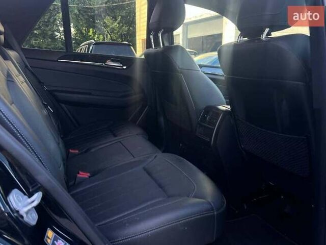 Черный Мерседес ГЛЕ-Класс, объемом двигателя 3.5 л и пробегом 105 тыс. км за 31500 $, фото 29 на Automoto.ua