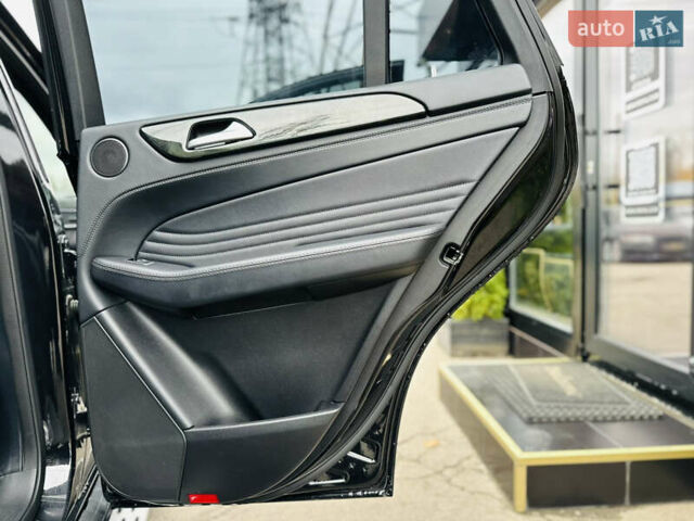 Черный Мерседес ГЛЕ-Класс, объемом двигателя 2.99 л и пробегом 118 тыс. км за 45999 $, фото 24 на Automoto.ua