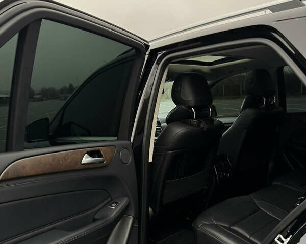 Чорний Мерседес ГЛЕ-Клас, об'ємом двигуна 2.99 л та пробігом 99 тис. км за 45000 $, фото 27 на Automoto.ua