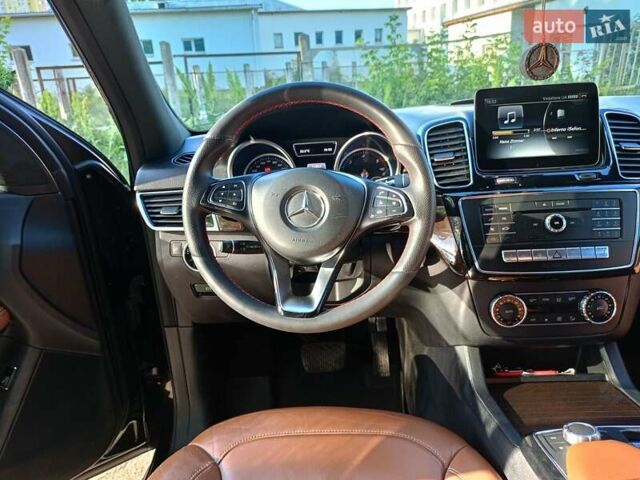 Черный Мерседес ГЛЕ-Класс, объемом двигателя 2.14 л и пробегом 250 тыс. км за 29000 $, фото 2 на Automoto.ua