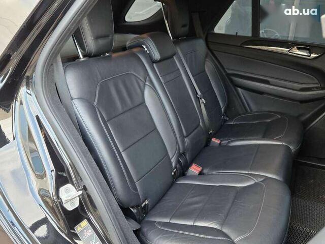 Черный Мерседес ГЛЕ-Класс, объемом двигателя 3 л и пробегом 125 тыс. км за 33500 $, фото 16 на Automoto.ua