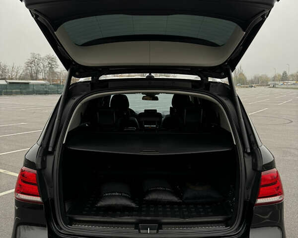 Чорний Мерседес ГЛЕ-Клас, об'ємом двигуна 2.99 л та пробігом 99 тис. км за 45000 $, фото 28 на Automoto.ua