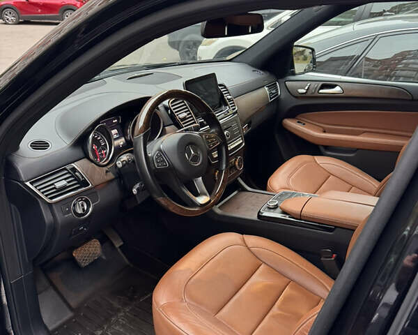 Черный Мерседес ГЛЕ-Класс, объемом двигателя 2.99 л и пробегом 170 тыс. км за 45000 $, фото 4 на Automoto.ua