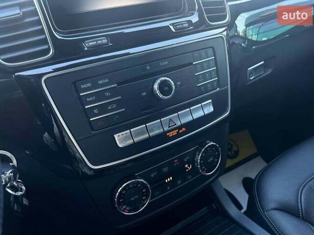 Черный Мерседес ГЛЕ-Класс, объемом двигателя 3.5 л и пробегом 105 тыс. км за 31500 $, фото 20 на Automoto.ua