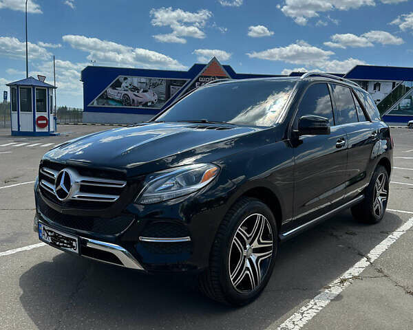 Чорний Мерседес ГЛЕ-Клас, об'ємом двигуна 0 л та пробігом 127 тис. км за 28000 $, фото 1 на Automoto.ua