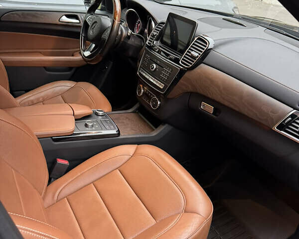 Черный Мерседес ГЛЕ-Класс, объемом двигателя 2.99 л и пробегом 170 тыс. км за 45000 $, фото 6 на Automoto.ua