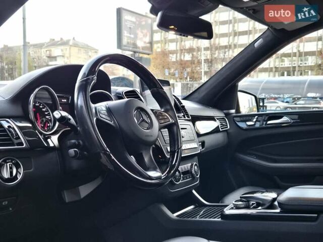 Мерседес ГЛЕ-Класс 2017 в Киеве на Automoto.ua Черный Мерседес ГЛЕ-Класс, объемом двигателя 3 л и пробегом 125 тыс. км за 33500 $, фото 36 на Automoto.ua