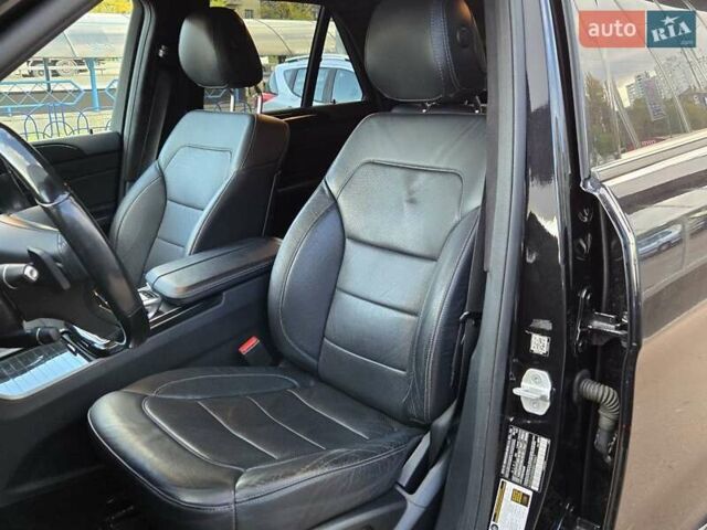 Чорний Мерседес ГЛЕ-Клас, об'ємом двигуна 3 л та пробігом 125 тис. км за 30200 $, фото 30 на Automoto.ua