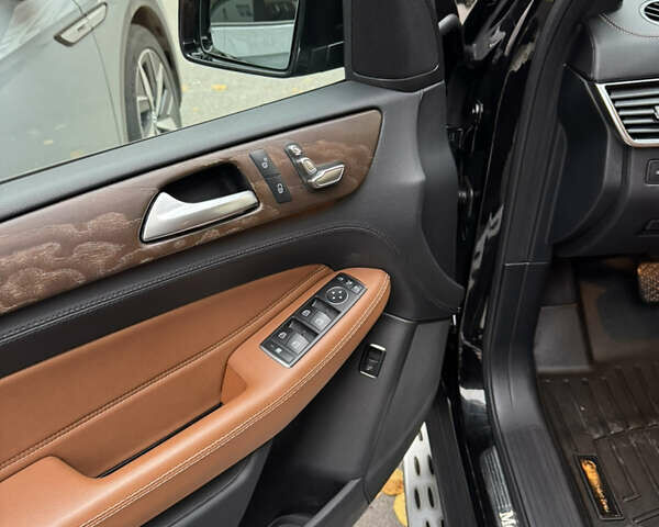 Черный Мерседес ГЛЕ-Класс, объемом двигателя 2.99 л и пробегом 170 тыс. км за 45000 $, фото 5 на Automoto.ua