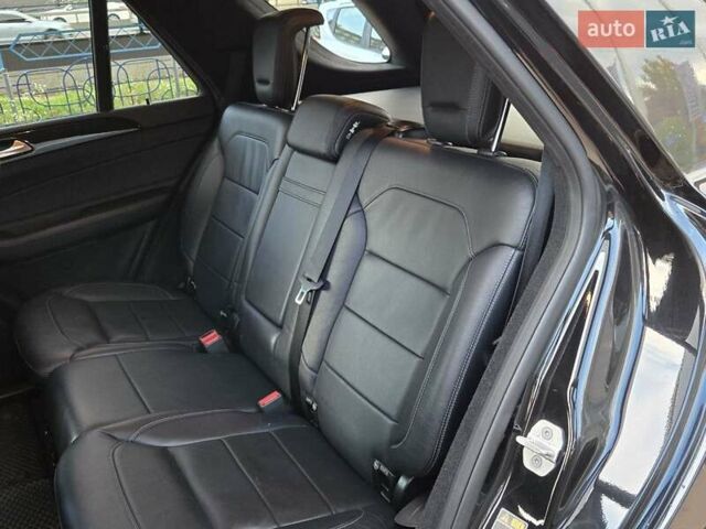 Чорний Мерседес ГЛЕ-Клас, об'ємом двигуна 3 л та пробігом 125 тис. км за 30200 $, фото 28 на Automoto.ua