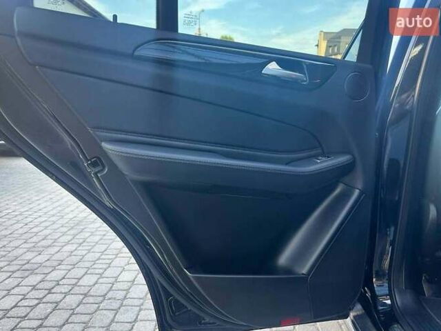 Черный Мерседес ГЛЕ-Класс, объемом двигателя 3.5 л и пробегом 105 тыс. км за 31500 $, фото 24 на Automoto.ua