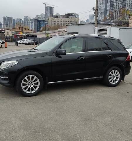 Черный Мерседес ГЛЕ-Класс, объемом двигателя 2.14 л и пробегом 321 тыс. км за 24038 $, фото 1 на Automoto.ua