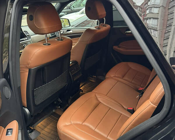 Черный Мерседес ГЛЕ-Класс, объемом двигателя 2.99 л и пробегом 170 тыс. км за 45000 $, фото 7 на Automoto.ua
