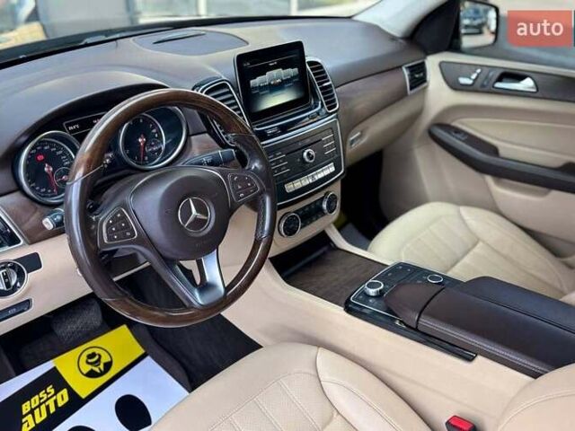 Черный Мерседес ГЛЕ-Класс, объемом двигателя 3 л и пробегом 135 тыс. км за 35000 $, фото 10 на Automoto.ua