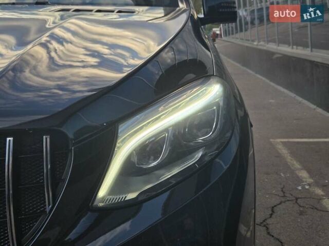 Мерседес ГЛЕ-Класс 2017 в Киеве на Automoto.ua Черный Мерседес ГЛЕ-Класс, объемом двигателя 3 л и пробегом 125 тыс. км за 33500 $, фото 41 на Automoto.ua
