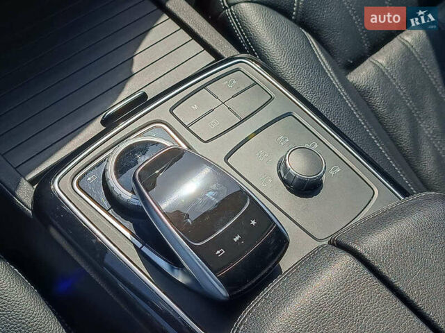 Черный Мерседес ГЛЕ-Класс, объемом двигателя 3.5 л и пробегом 98 тыс. км за 28990 $, фото 34 на Automoto.ua