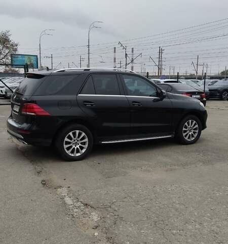 Черный Мерседес ГЛЕ-Класс, объемом двигателя 2.14 л и пробегом 292 тыс. км за 24610 $, фото 3 на Automoto.ua